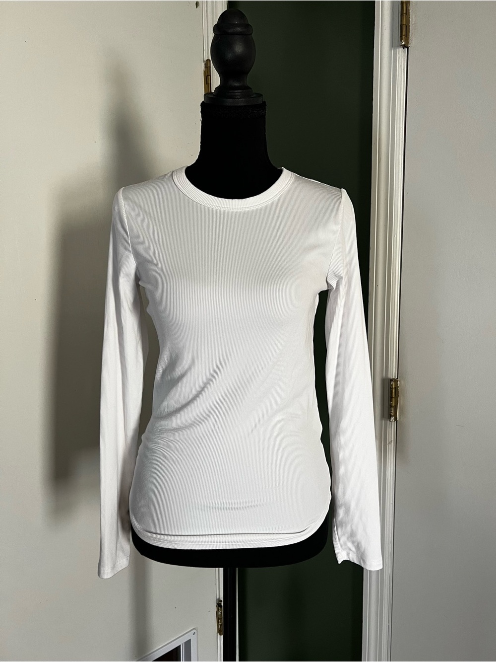 No Boundaries White Long-Sleeve Crewneck Tee